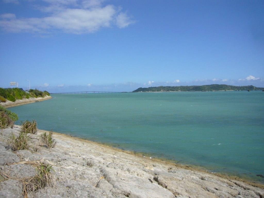 平安座島 沖縄本島 沖縄市 うるま市 伊計島エリア の観光スポット 沖縄トリップ