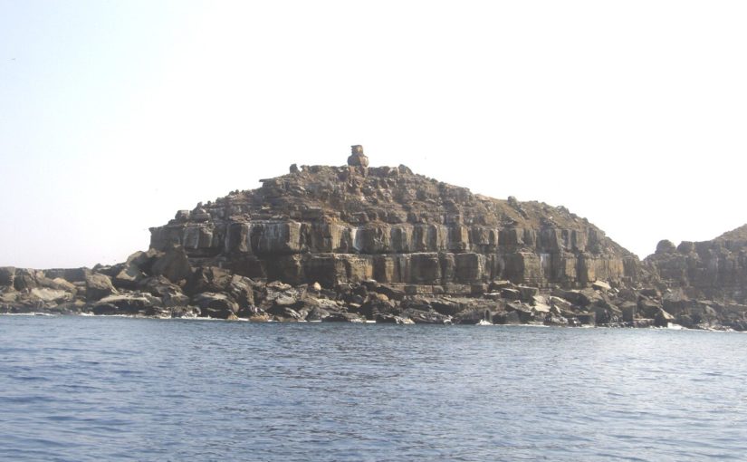 仲の御神島 西表島の観光スポット 沖縄トリップ