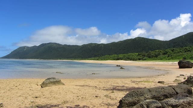 西表島の南風見田の浜