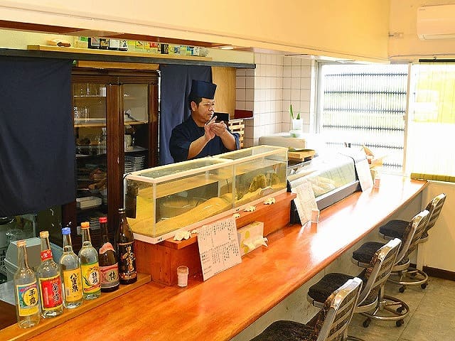 西表島の居酒屋