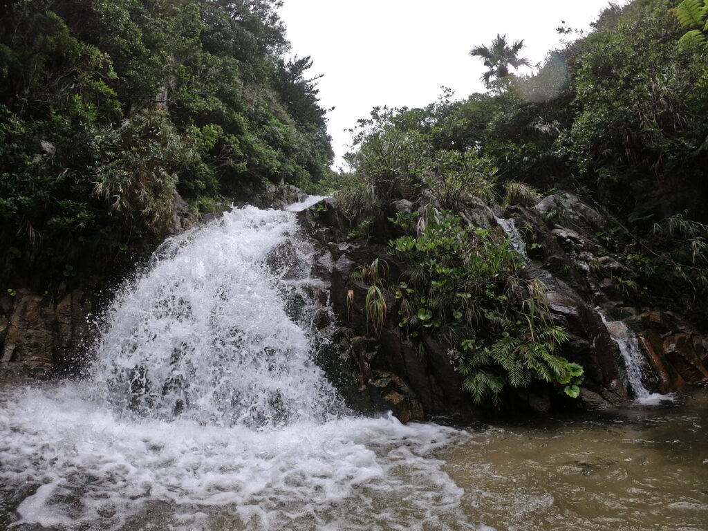 クリスタルフォール水晶の滝